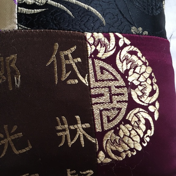 Collectible pillow Shipibo Butterfly Chinese coins - Picture 7 of 8